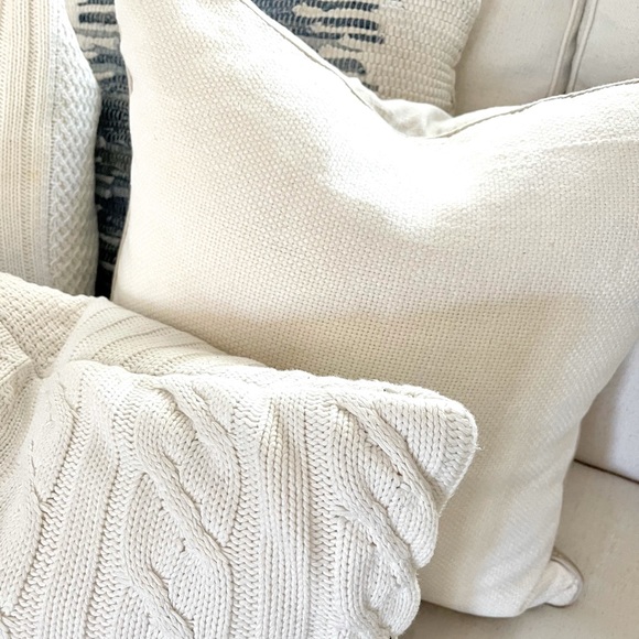 Pottery Barn Accents Pottery Barn 24 Textured Linen Pillow Cover